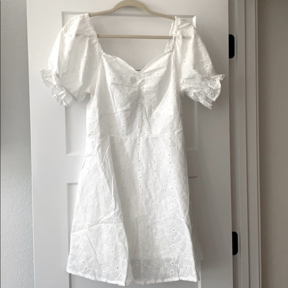 Wild flower white dress with puff sleeves
